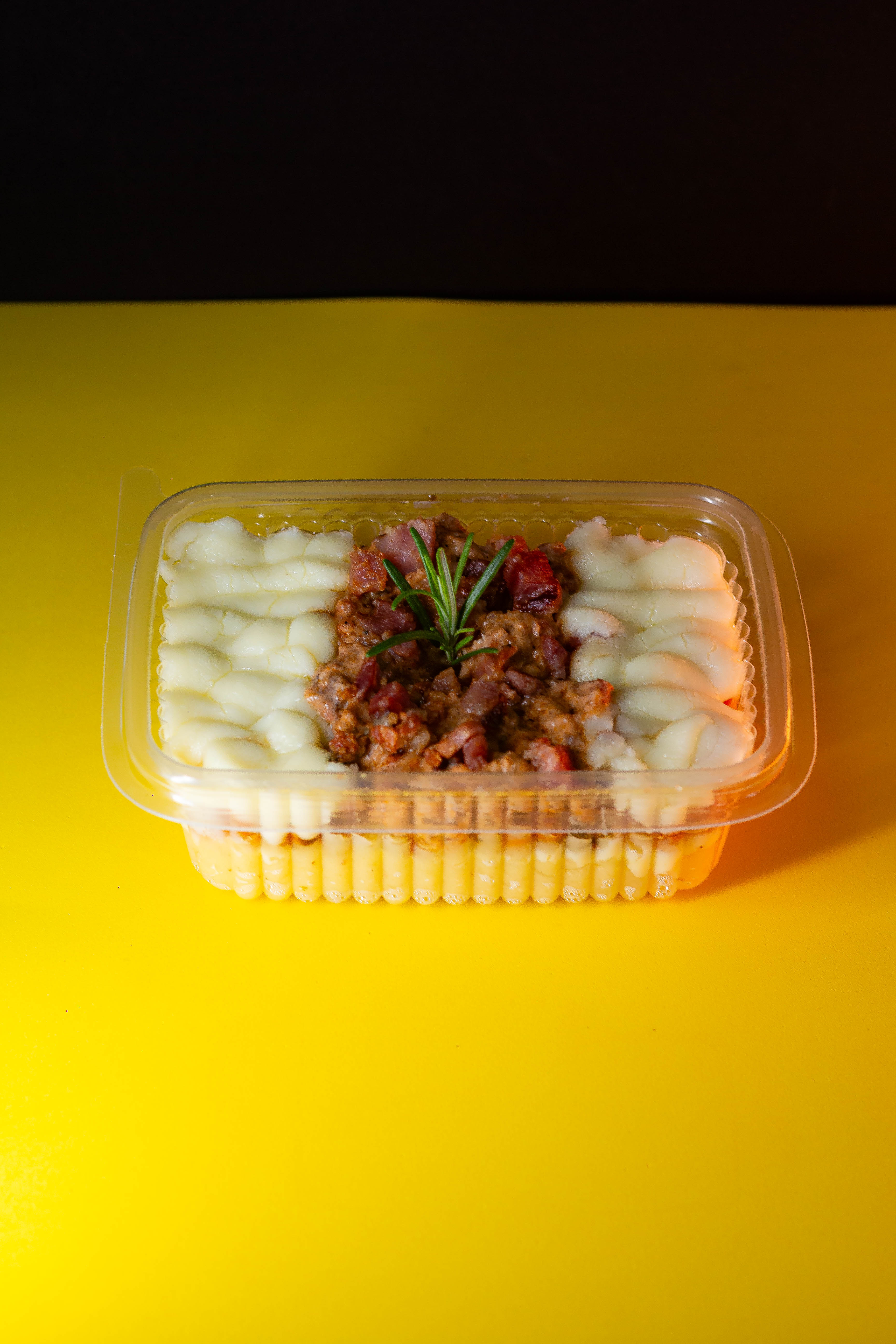 Carne com Bacon ao Molho Branco